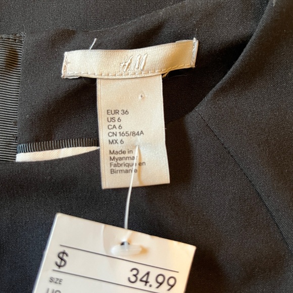 H&M Sheath Bodycon Sleeveless Midi Little Black Dress Size 6 EUC - Picture 9 of 9